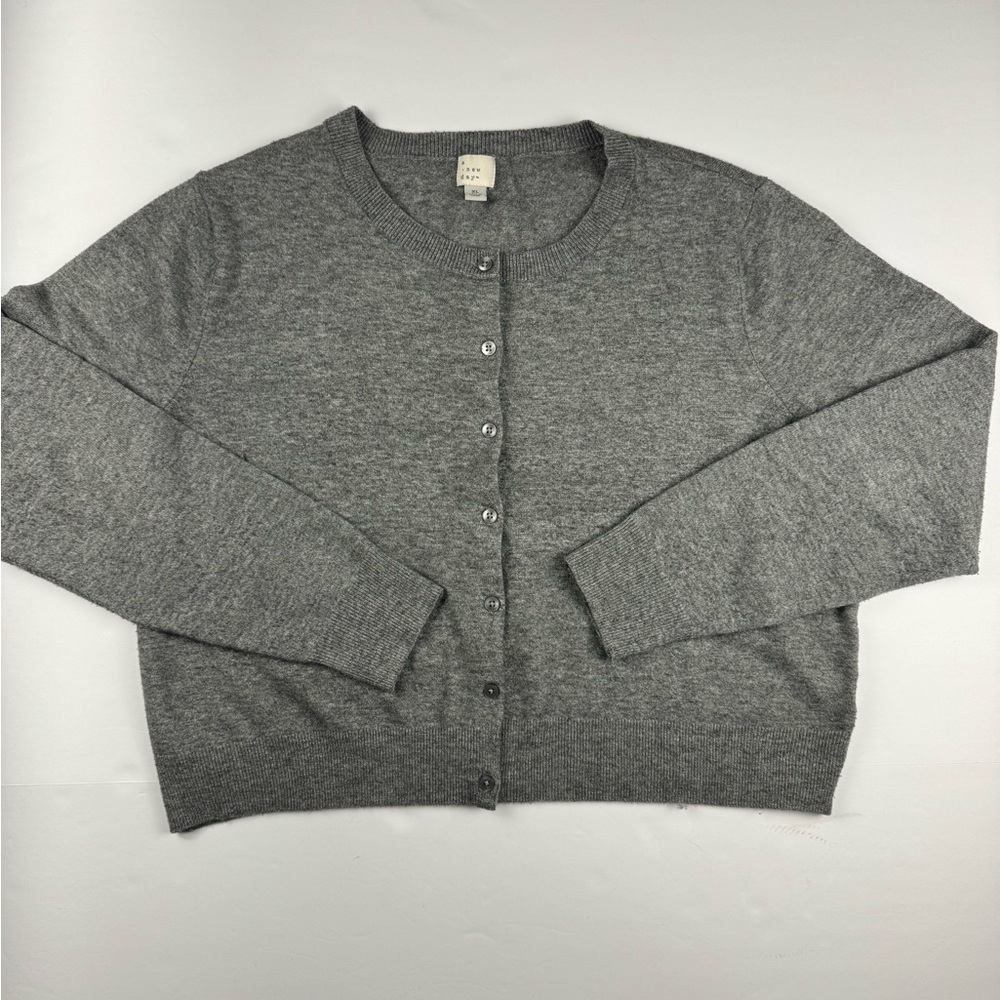 Women's Gray long sleeve Cardigan Sweater size XL